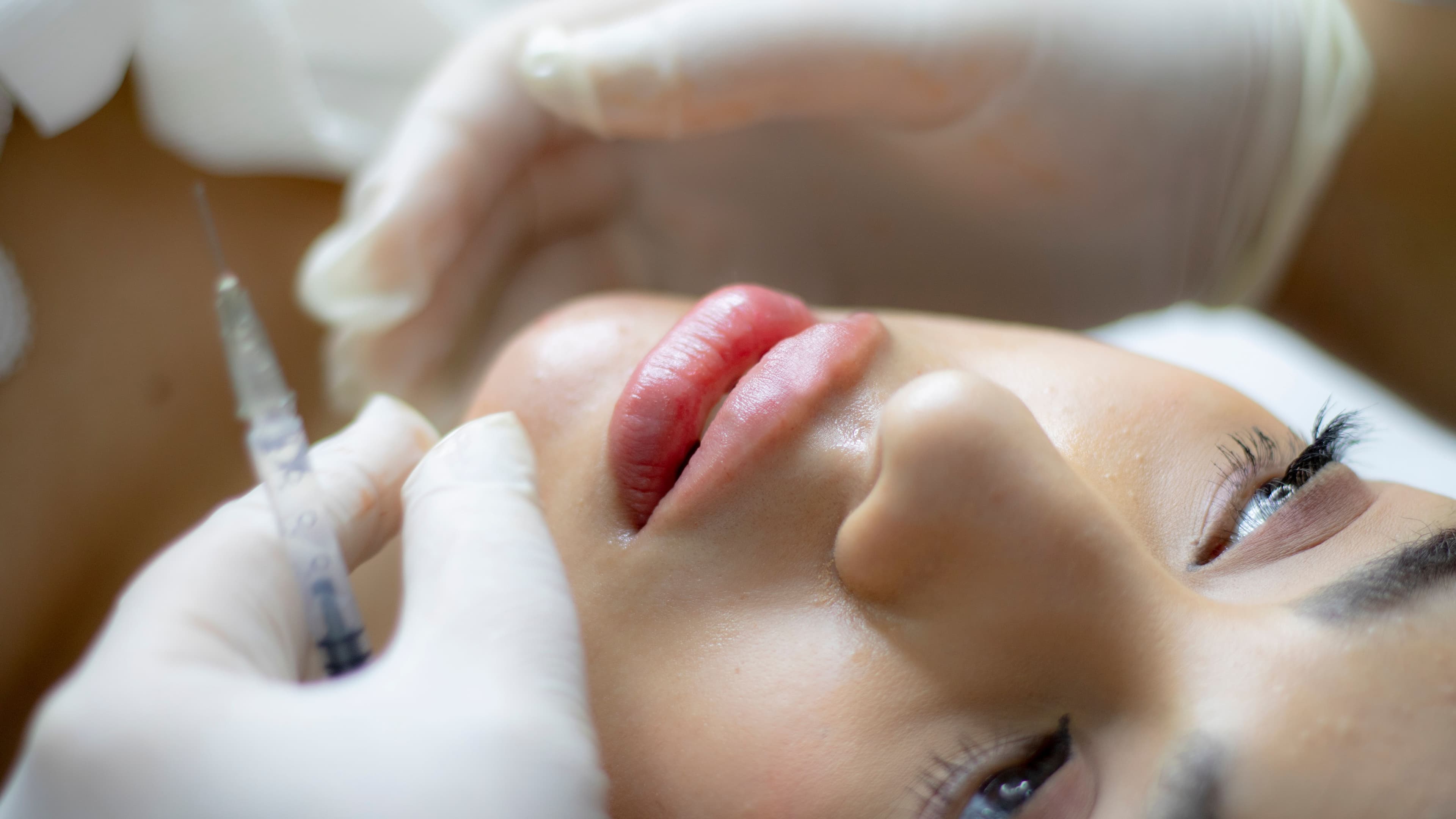 Bruxism and Wideset jaws